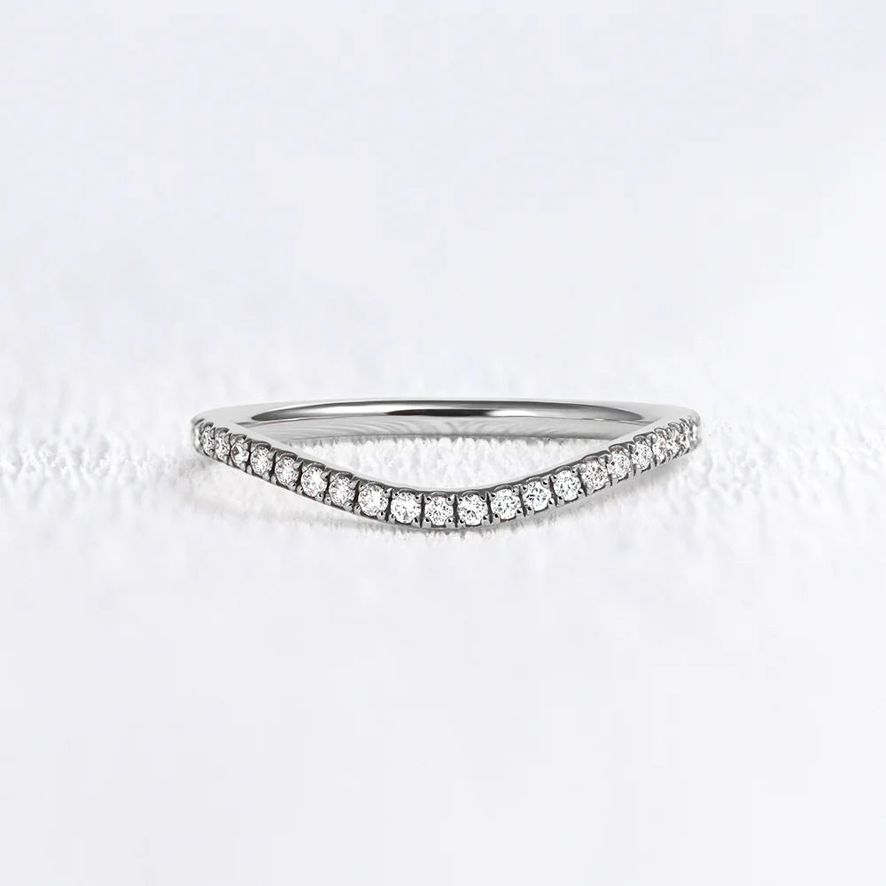 Pavé Curved Band