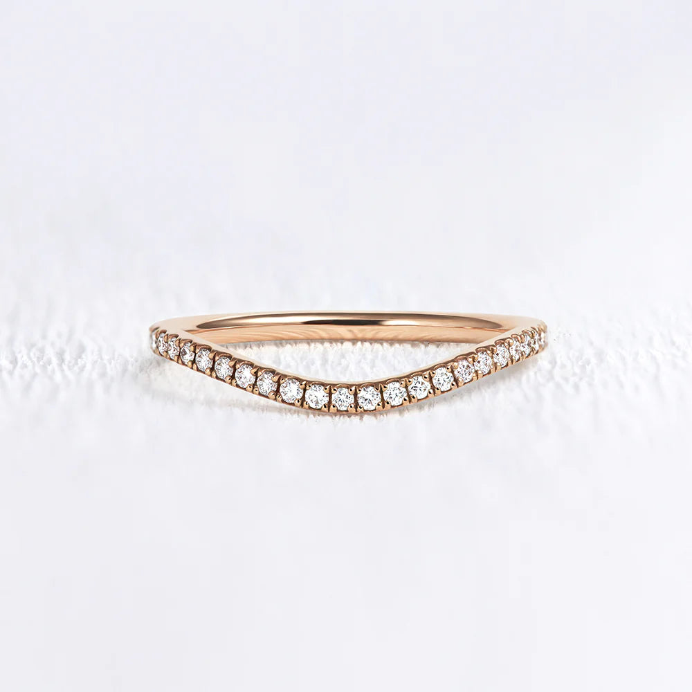 Pavé Curved Band