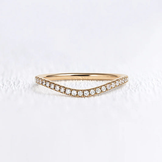 Pavé Curved Band